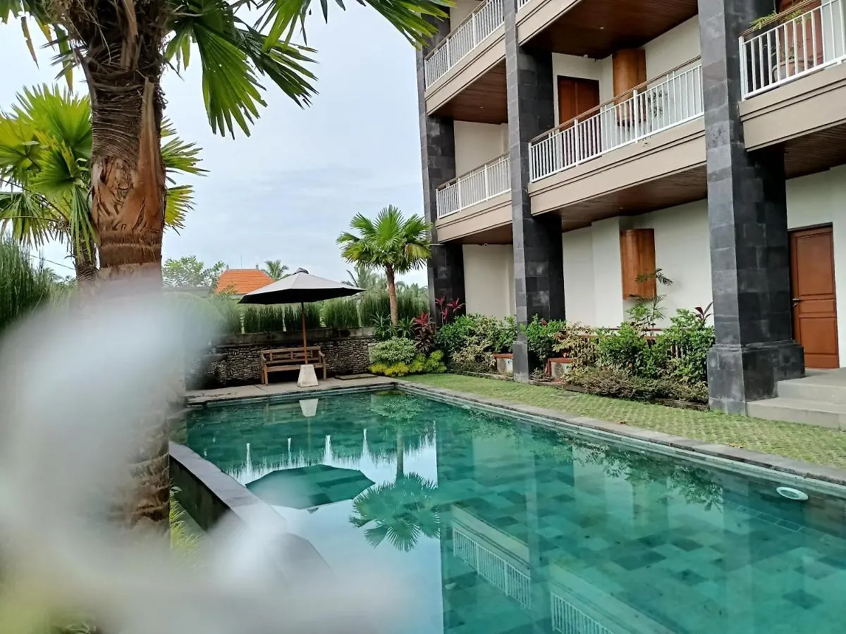 Paon Desa Ubud 4*,